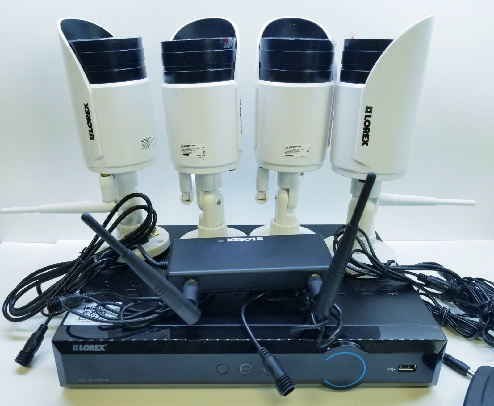 Lorex By Flir - Lx4471w 720p Wireless Security Camera System